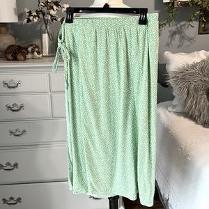 Urban Romantics Wrap Skirt Sage Green Dotted Elastic Back Waist Womens L Midi